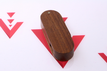 Drewniany pendrive