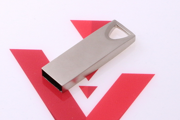 USB flash pod znakowanie grawerem laserowym